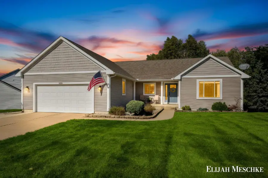 2026 Orchard Ridge Drive NW, Walker, MI 49534 - #2
