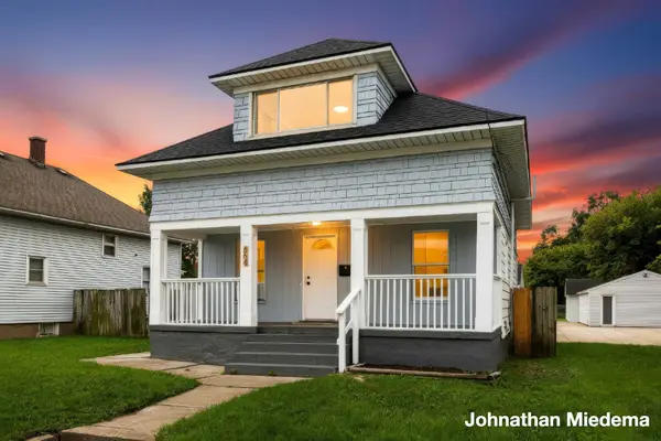 854 Burton Street SW, Wyoming, MI 49509