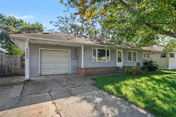 4496 SE Burgis Avenue SE, Kentwood, MI 49508