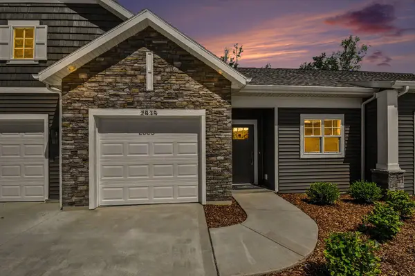 2835 W Cobblestone Court SE Unit: 15, Kentwood, MI 49512