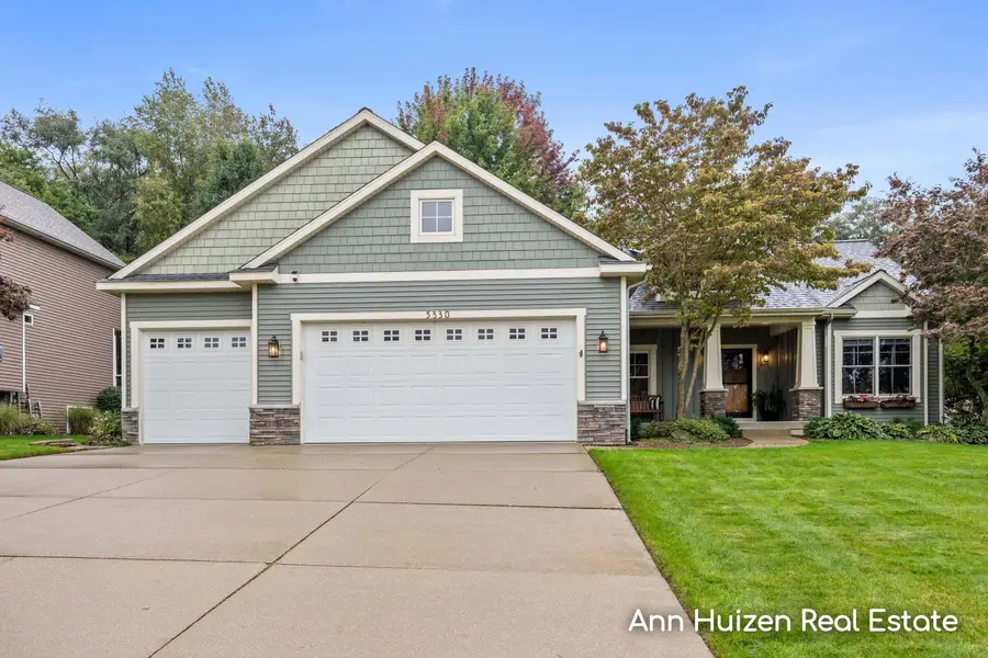 5330 Stevendale Drive, Hudsonville, MI 49426 - #2