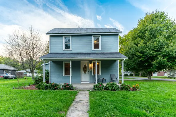 255 N Robinson Street, Lyons, MI 48851