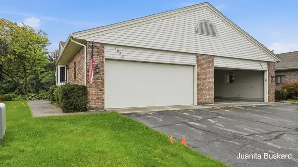 1082 Amberwood W Drive SW Unit: 130, ByronCenter, MI 49315