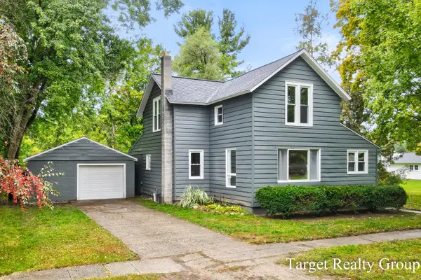 320 Pine Street, HowardCity, MI 49329