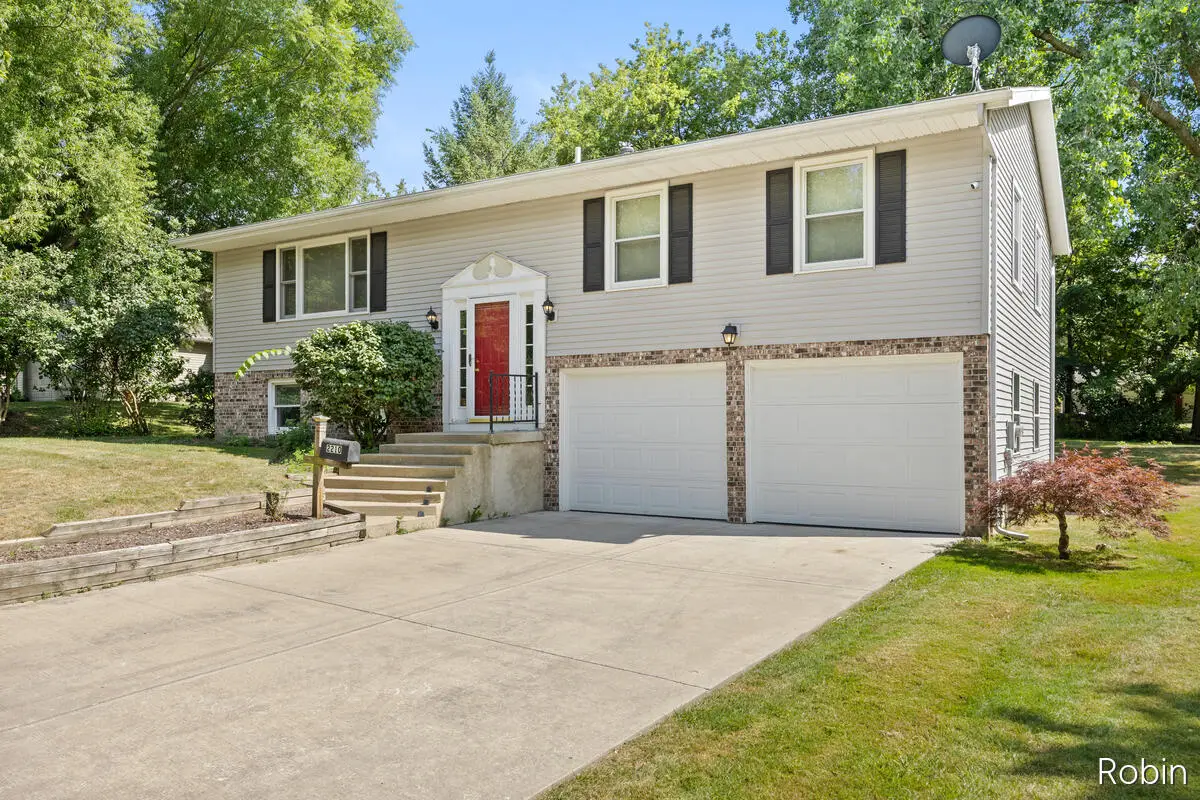 2210 Skyline Drive NW, Grand Rapids, MI 49504 - #1
