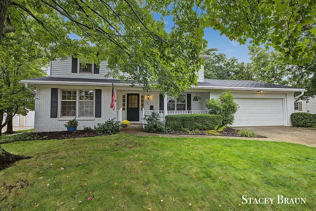 2165 SE Shawnee Drive SE, Grand Rapids, MI 49506 - #1