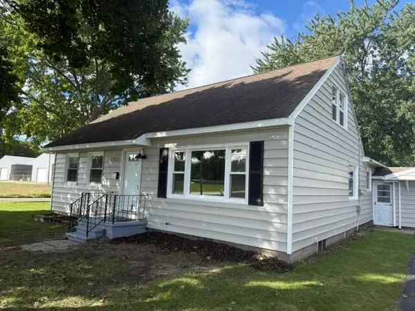 1782 Vine Street, Manistee, MI 49660