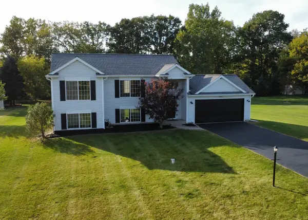 14735 Ivorystone Drive NE, CedarSprings, MI 49319