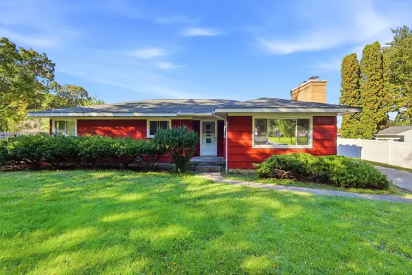 2211 Apple Avenue NW, GrandRapids, MI 49504