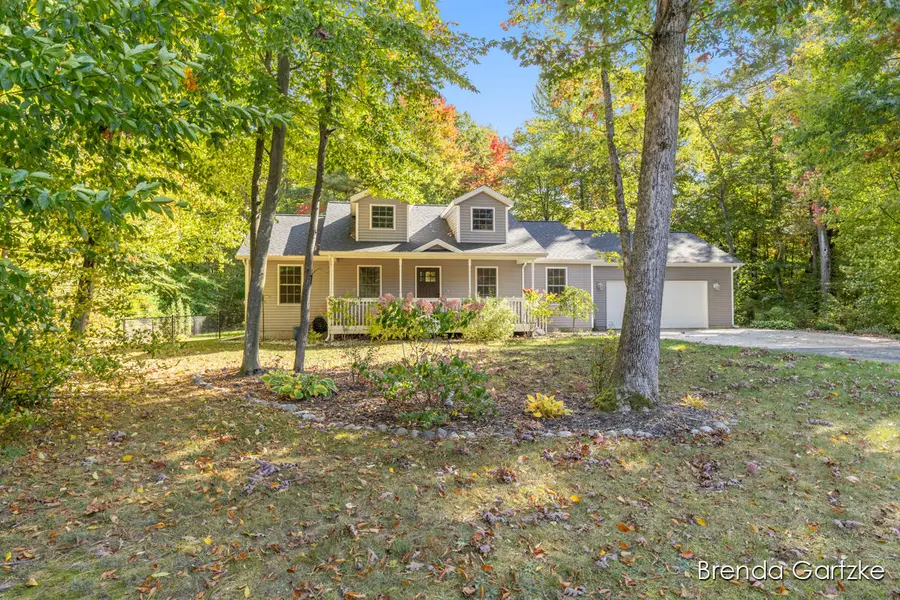 9642 Hummingbird Court, Reynolds, MI 49329 - #2