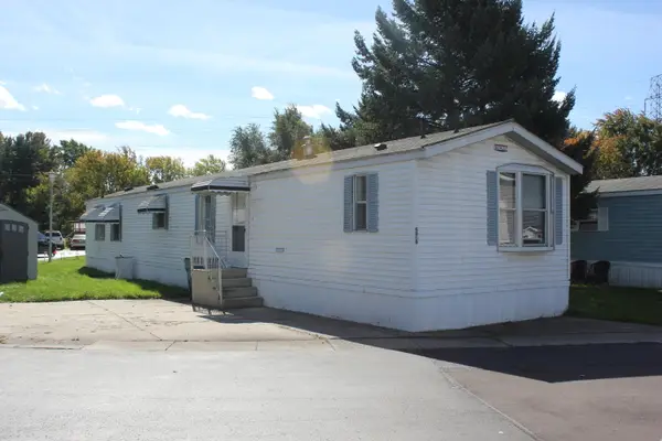 576 SE Jessica Street SE, Kentwood, MI 49548