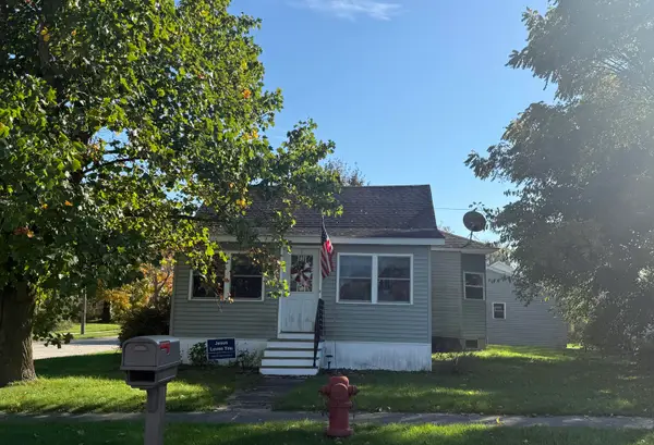 196 E 1st Street, Vermontville, MI 49096