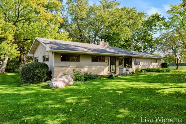 1423 Leonard Street NW, GrandRapids, MI 49534