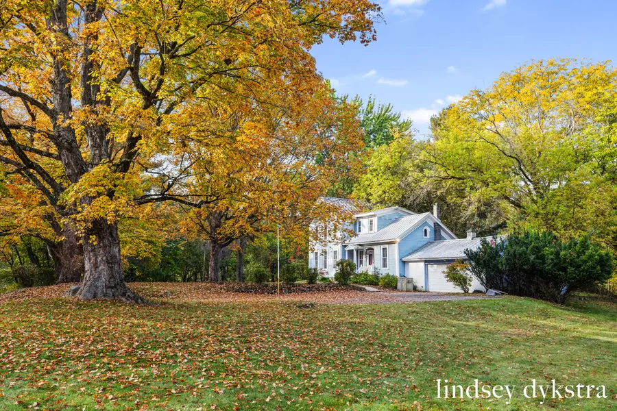 7801 Courtland Drive NE, Rockford, MI 49341 - #3