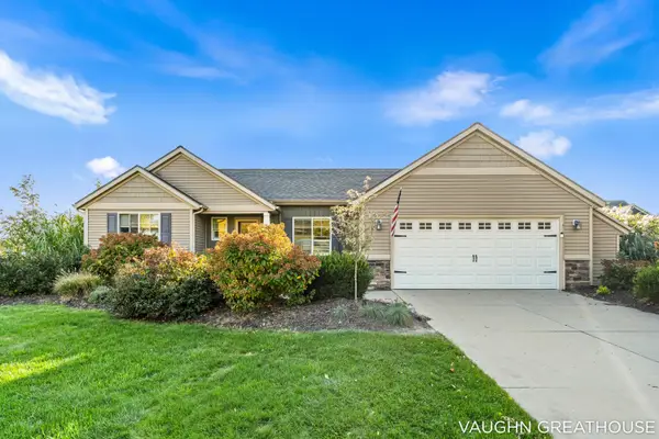 3383 Charlevoix Drive SE, GrandRapids, MI 49546