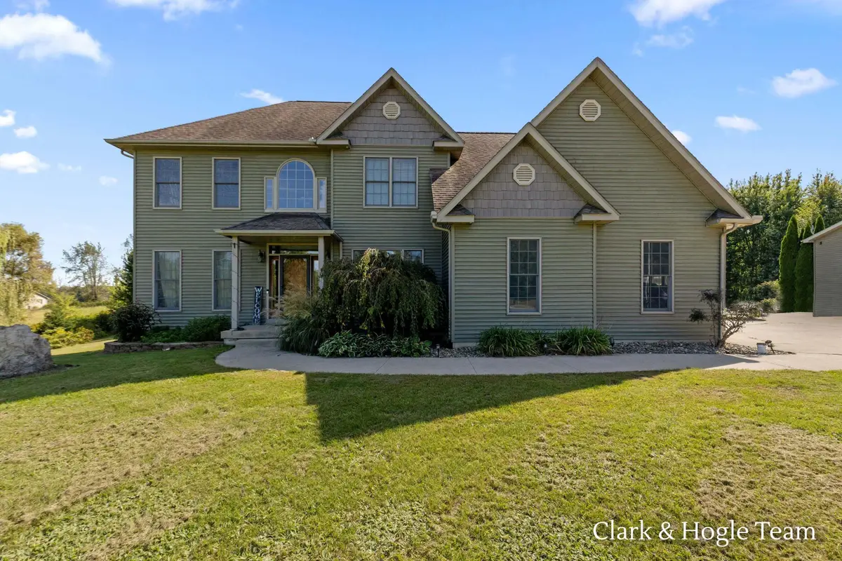 3859 W Kinsel Highway, Charlotte, MI 48813 - #1