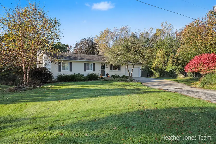 6899 Childsdale Avenue NE, Rockford, MI 49341 - #2