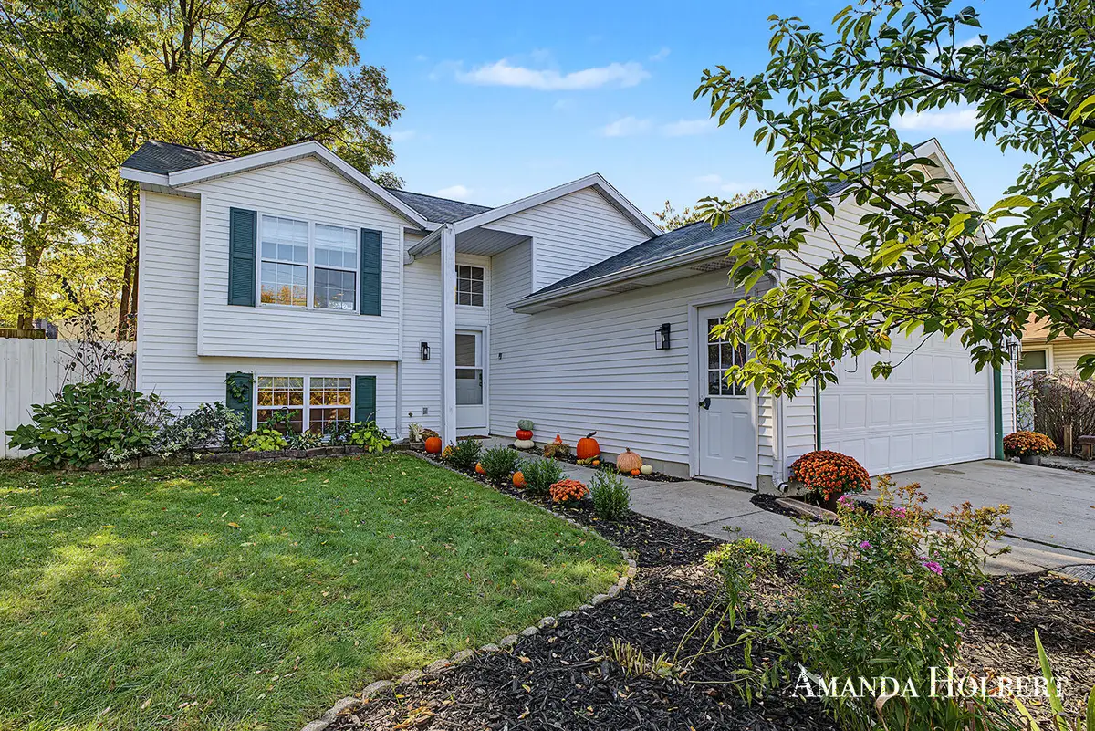 1242 4 Mile Road NE, Grand Rapids, MI 49525 - #1
