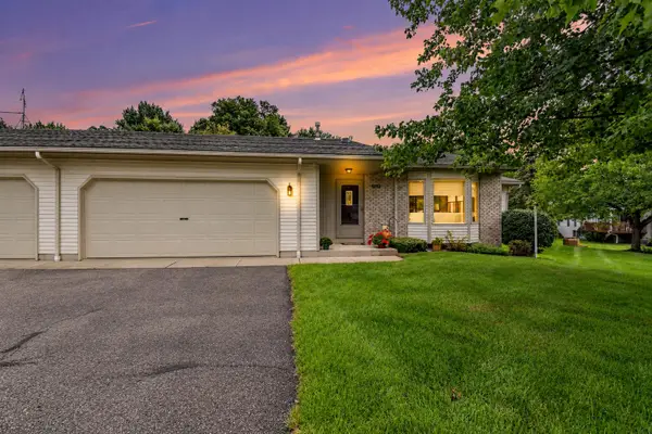 6532 Leisure Creek Drive SE, Caledonia, MI 49316