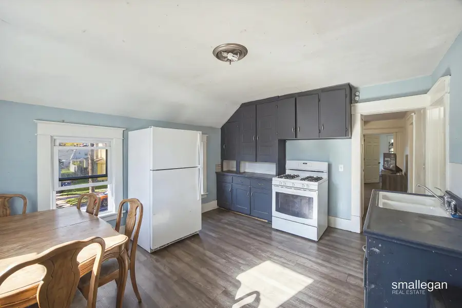 934 10th Street NW, Grand Rapids, MI 49504 - #3