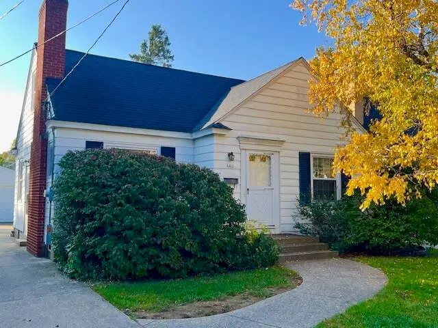 660 Ottillia Street SE, Grand Rapids, MI 49507 - #2