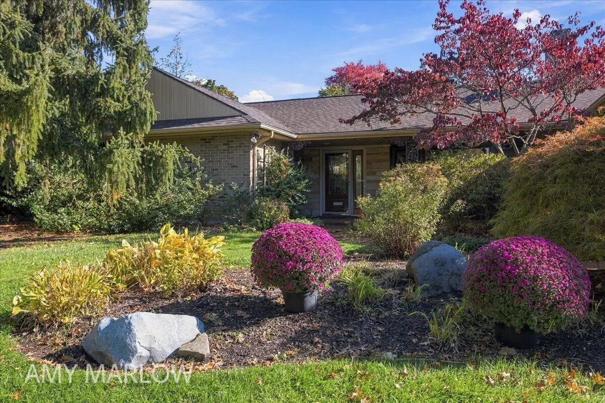 1424 Sherwood Avenue SE, East Grand Rapids, MI 49506 - #1
