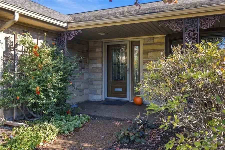 1424 Sherwood Avenue SE, East Grand Rapids, MI 49506 - #2