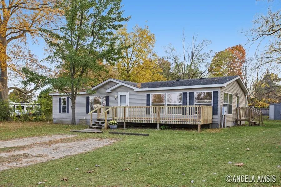 62 60th Street SW, Grand Rapids, MI 49548 - #3