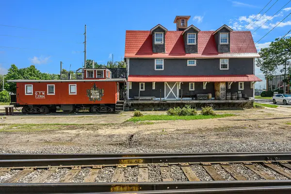 721 E Bridge Street, Plainwell, MI 49080