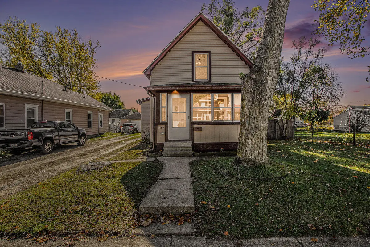 127 W Argyle Street, Jackson, MI 49202 - #1