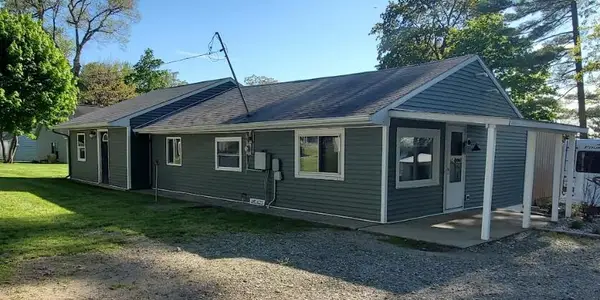 5037 2nd Street, Delton, MI 49046