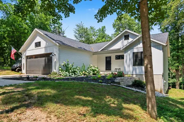 2523 Vanhorn Court, Allegan, MI 49010