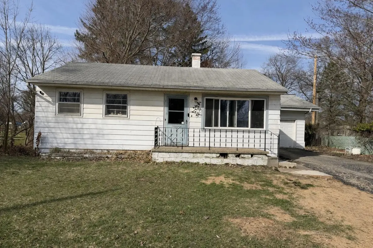 132 Lilac Street, Paw Paw, MI 49079 - #1