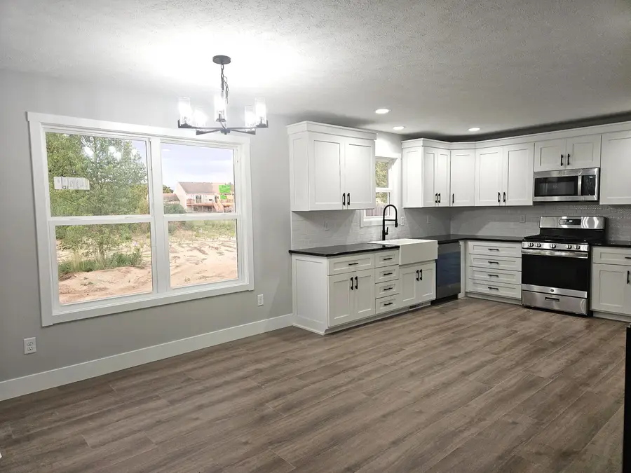51489 Willis Street, Antwerp, MI 49079 - #3