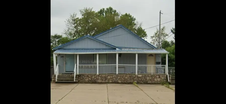 439 W Columbia Avenue, Battle Creek, MI 49015 - #2