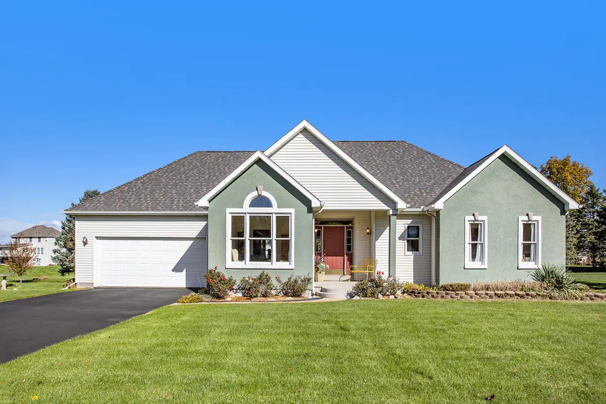 18 W Suttons Ridge, Newton, MI 49014 - #1