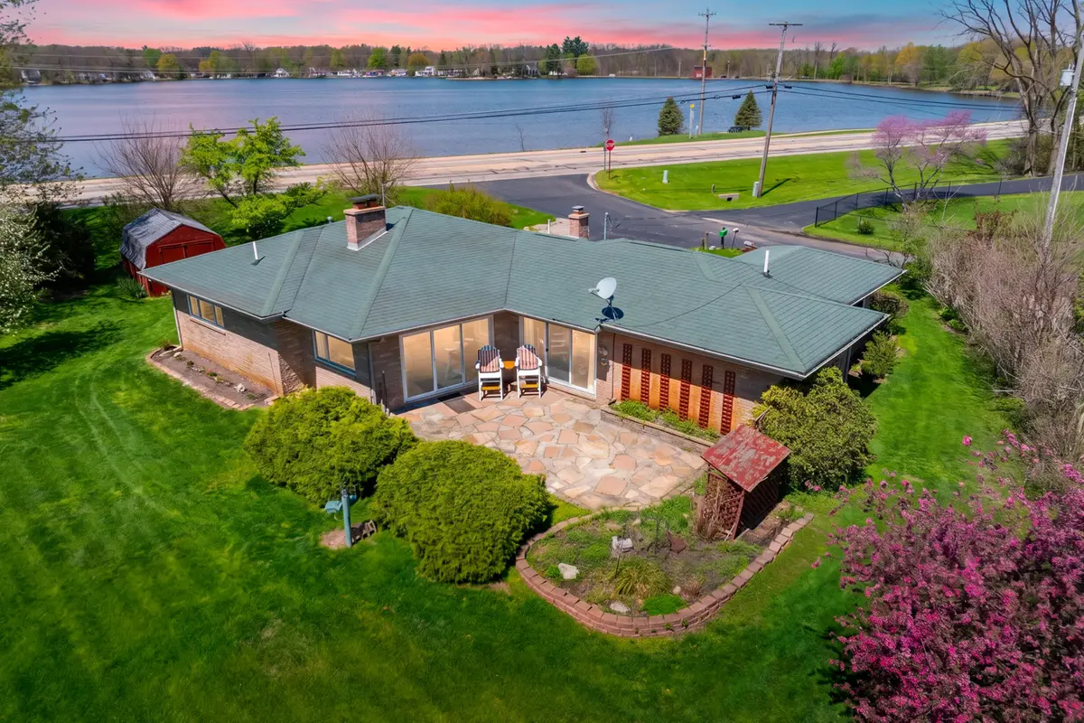 51545 Summit Street, Paw Paw, MI 49079 - #1