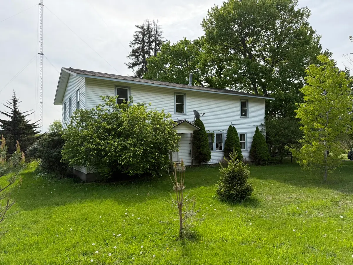 21339 County Road 687, Bangor, MI 49013 - #1
