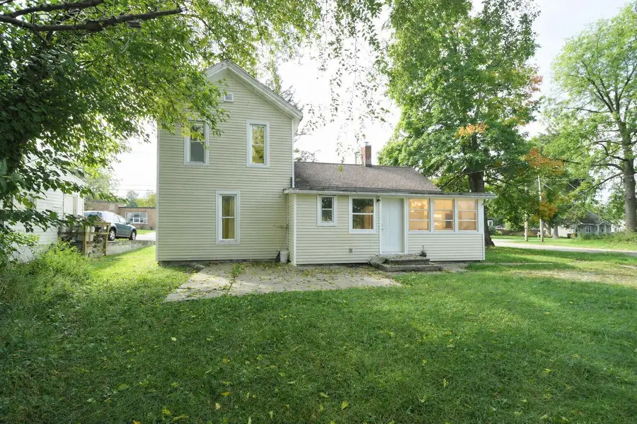 501 E Paw Paw Street, Paw Paw, MI 49079 - #2