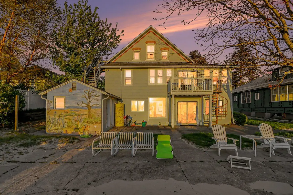 409 N Shore Drive, South Haven, MI 49090 - #1