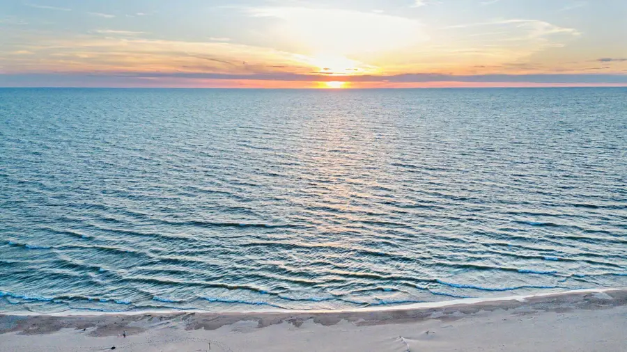 409 N Shore Drive, South Haven, MI 49090 - #3