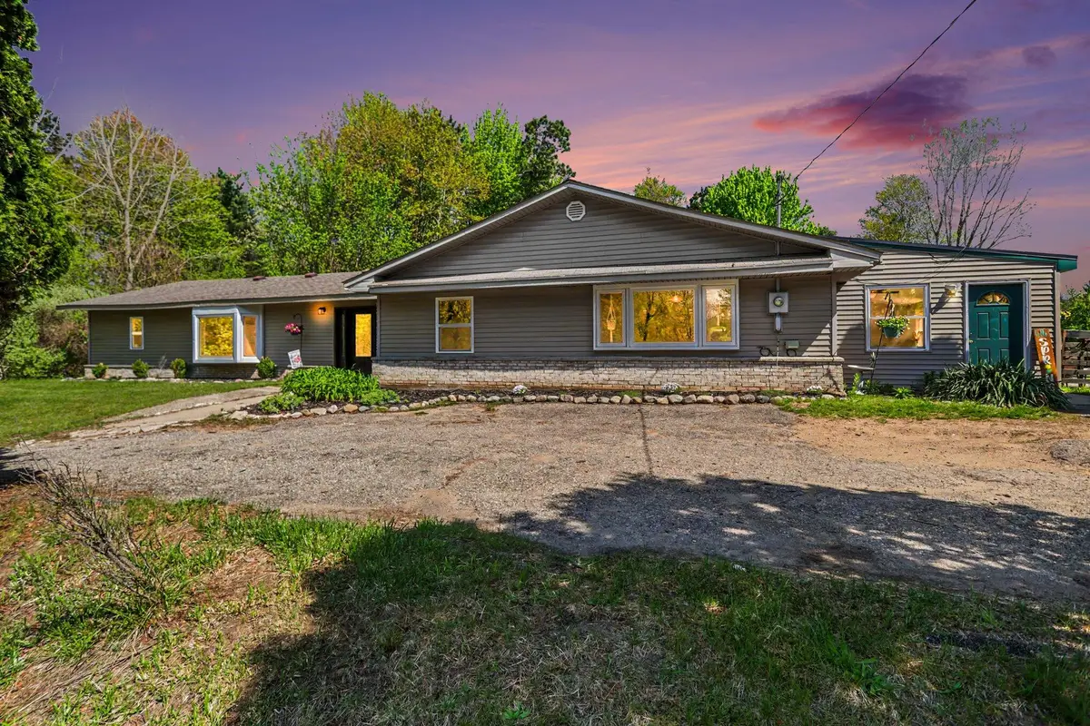 13321 R Drive N, Battle Creek, MI 49014 - #1