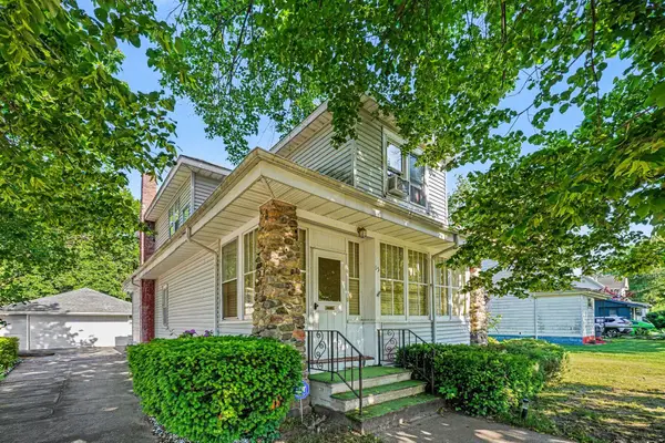 15 Church Street, Hartford, MI 49057