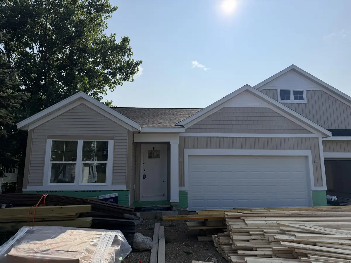325 Round Hill Road, Kalamazoo, MI 49009 - #1