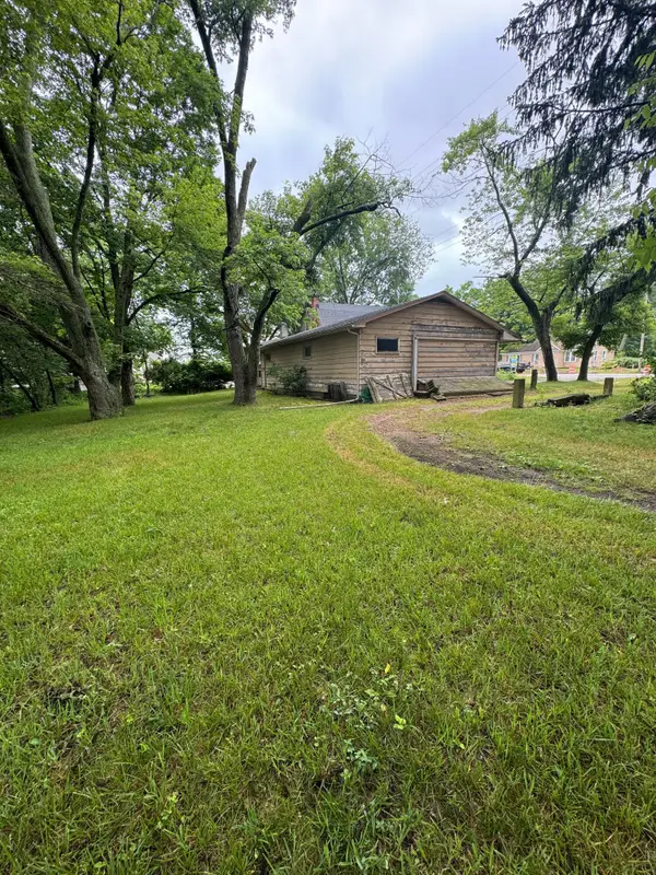 504 W Centre Avenue, Portage, MI 49024