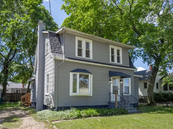 2206 Clarence Drive, Portage, MI 49002