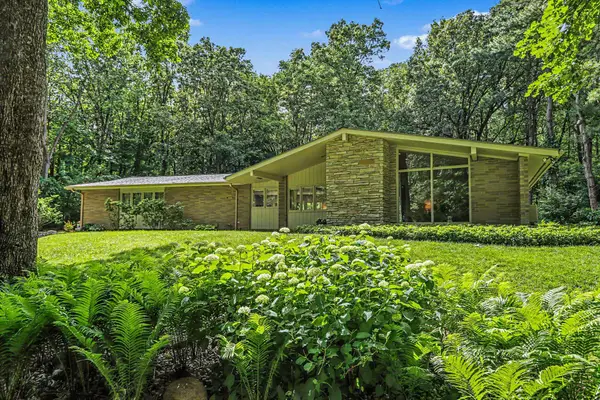 6028 Manorwood Drive, Kalamazoo, MI 49009