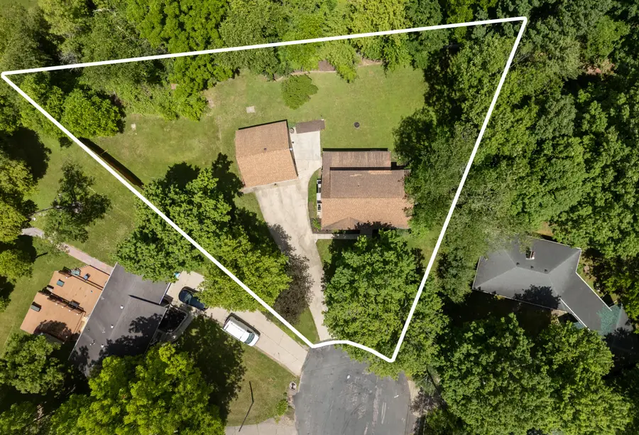 2121 Lakewood Drive, Kalamazoo, MI 49001 - #3