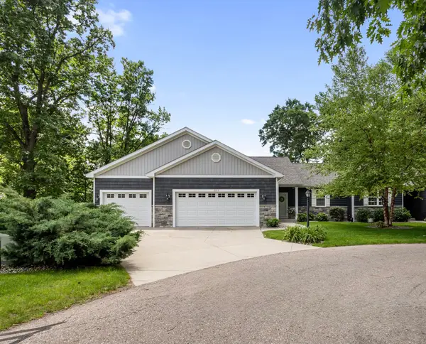 2213 Hunters Pond, Kalamazoo, MI 49048