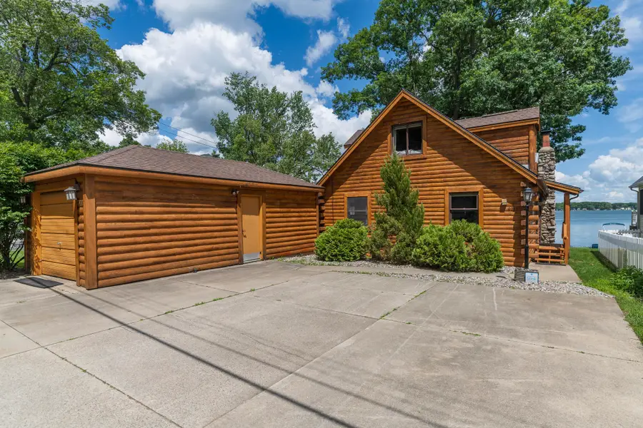 9715 Woodlawn Drive, Portage, MI 49002 - #2